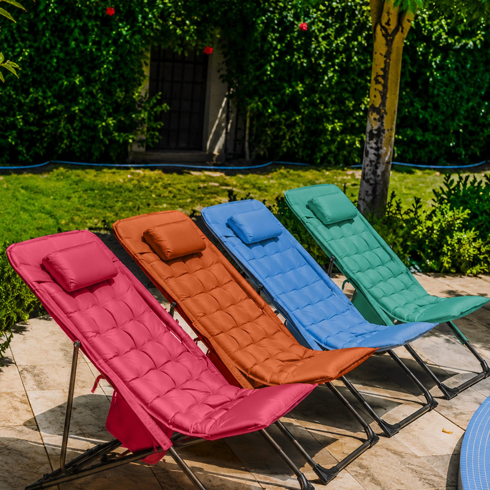 Outdoor Lounge Chair