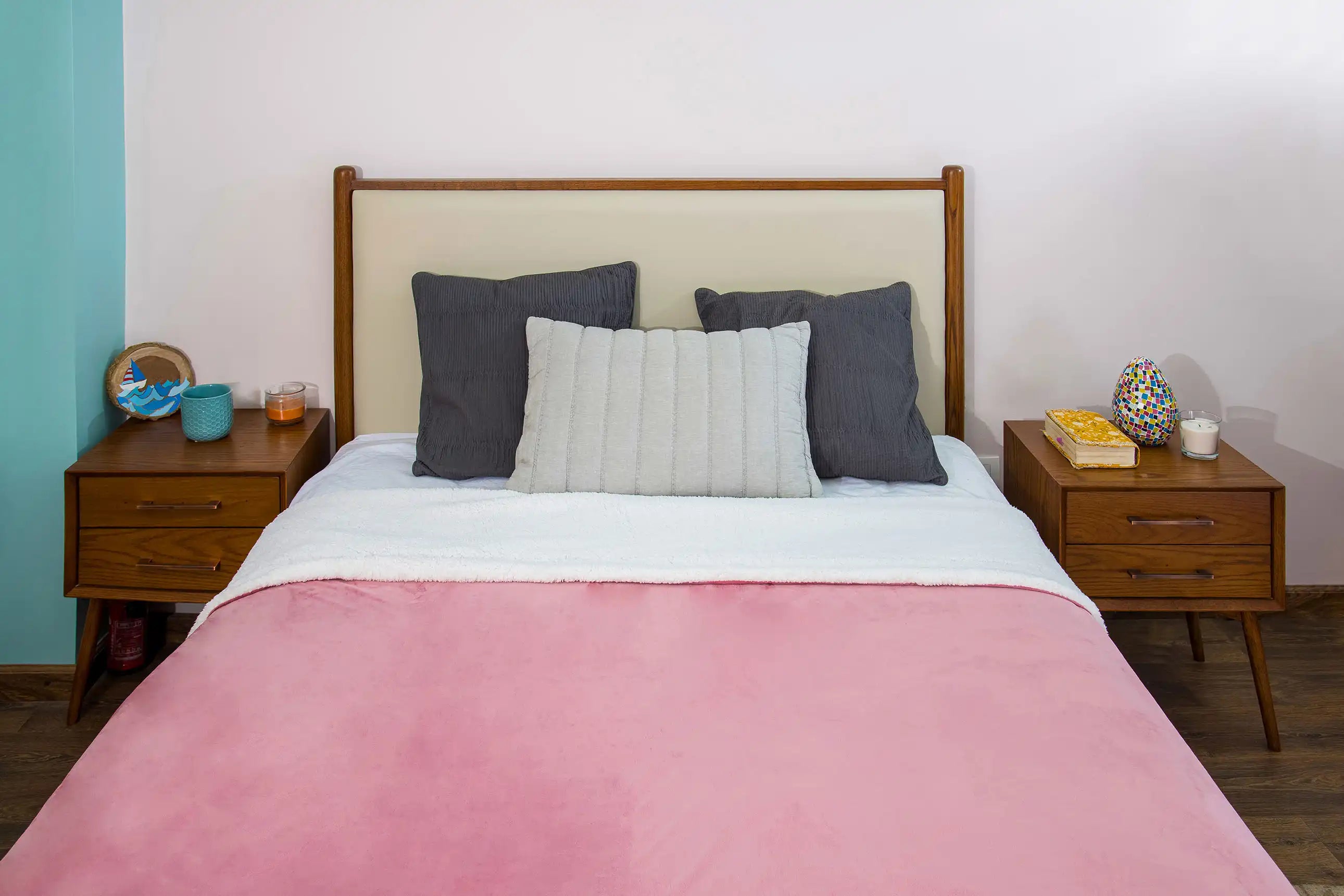 بطانية مايكروفايبر/شيربا مزدوجة الجوانب فائقة النعومة (220 × 240 سم)