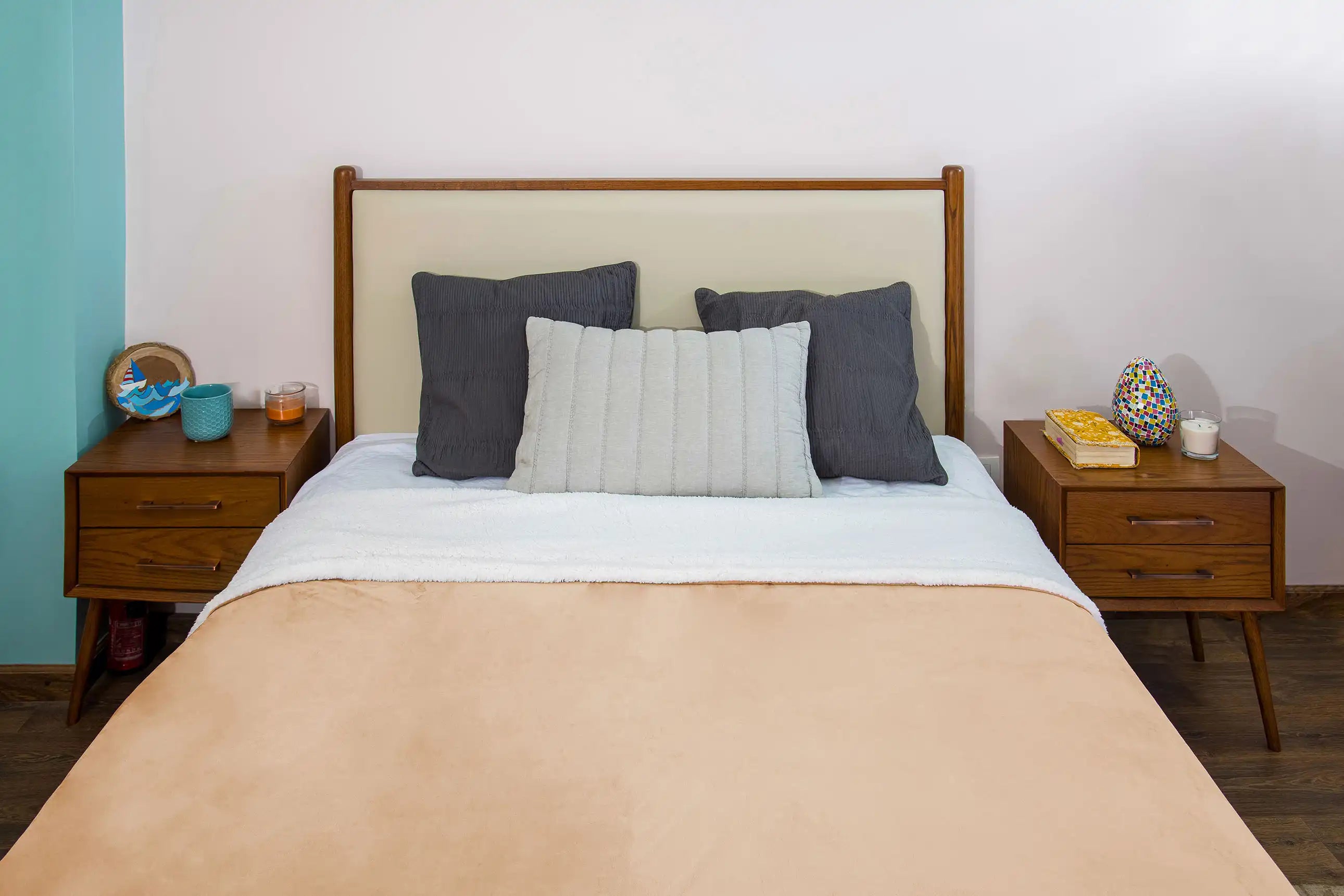 بطانية مايكروفايبر/شيربا مزدوجة الجوانب فائقة النعومة (180 × 220 سم)