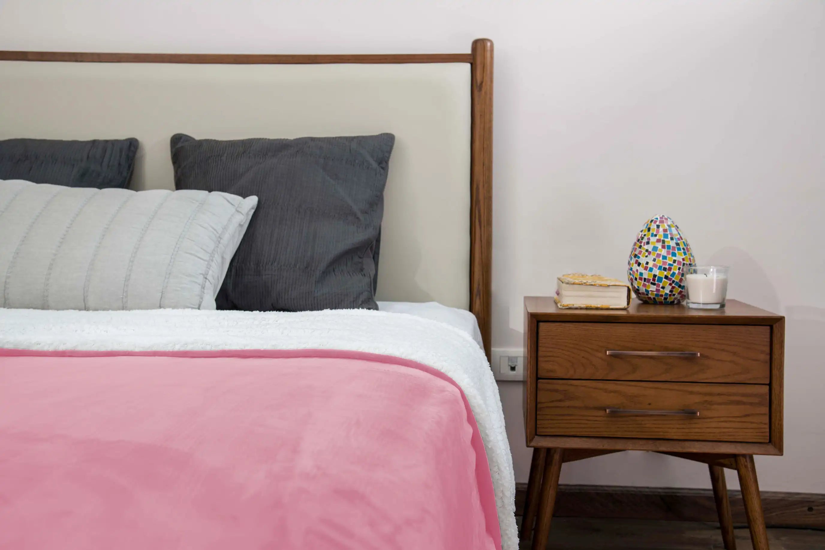 بطانية مايكروفايبر/شيربا مزدوجة الجوانب فائقة النعومة (180 × 220 سم)