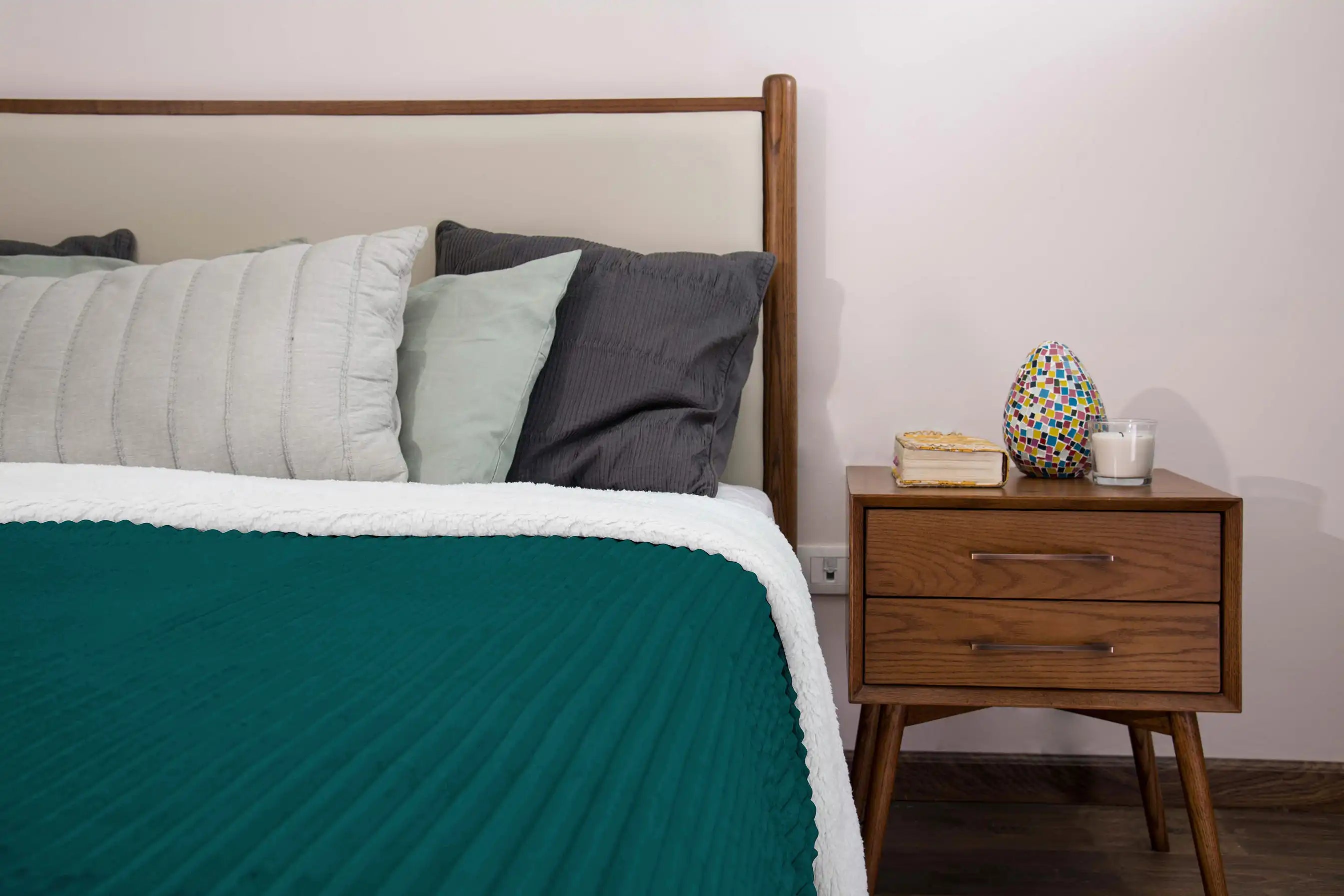 بطانية مخططة من المايكروفايبر/الشيربا مزدوجة الجوانب (180 × 220)