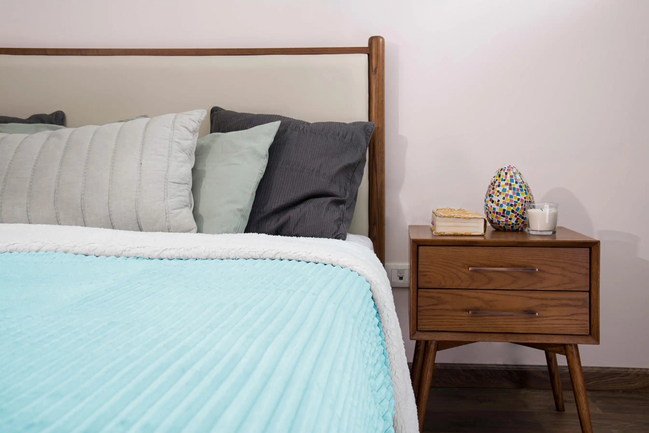 بطانية مخططة من المايكروفايبر/الشيربا مزدوجة الجوانب (180 × 220)