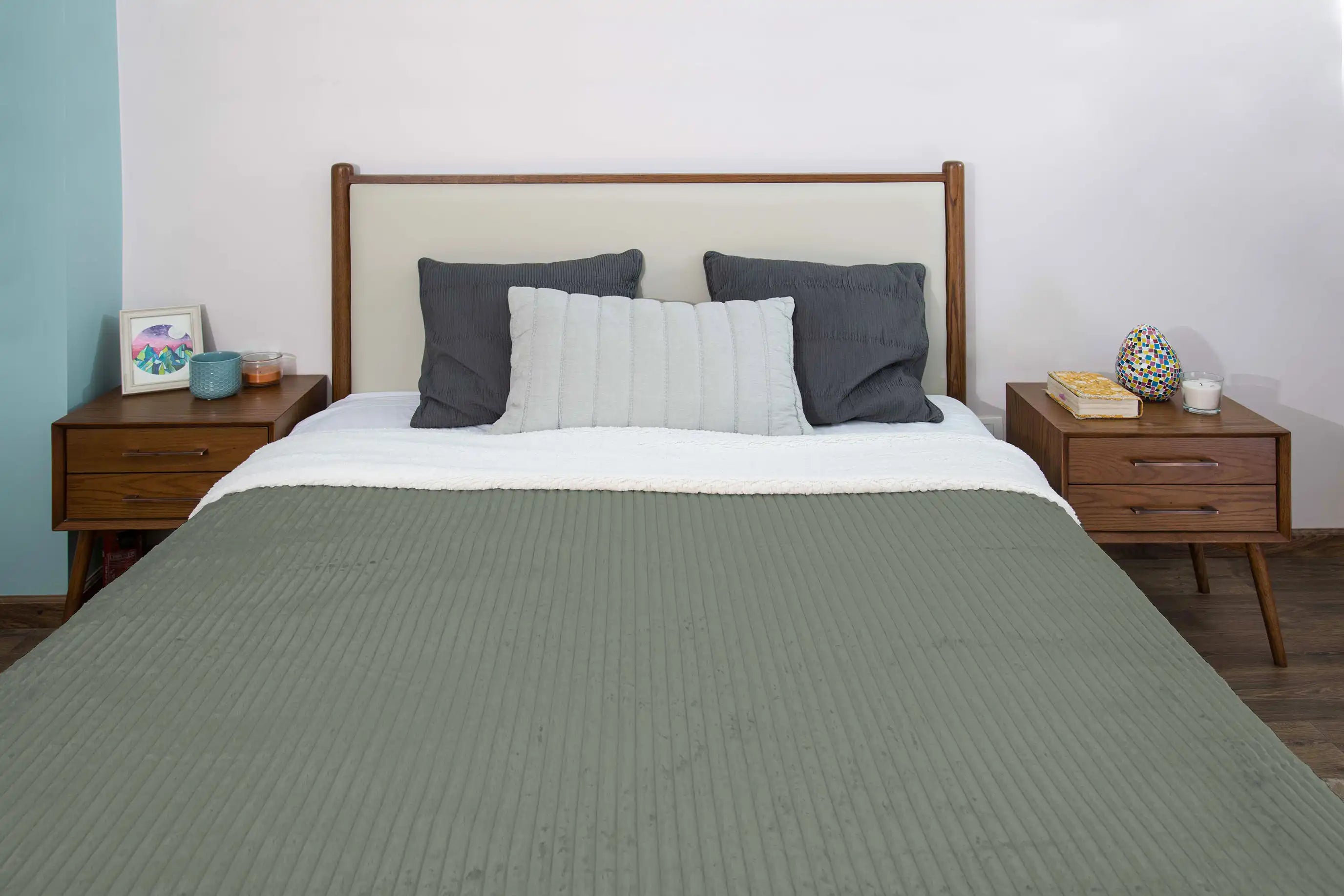 بطانية مخططة من المايكروفايبر/الشيربا مزدوجة الجوانب (180 × 220)