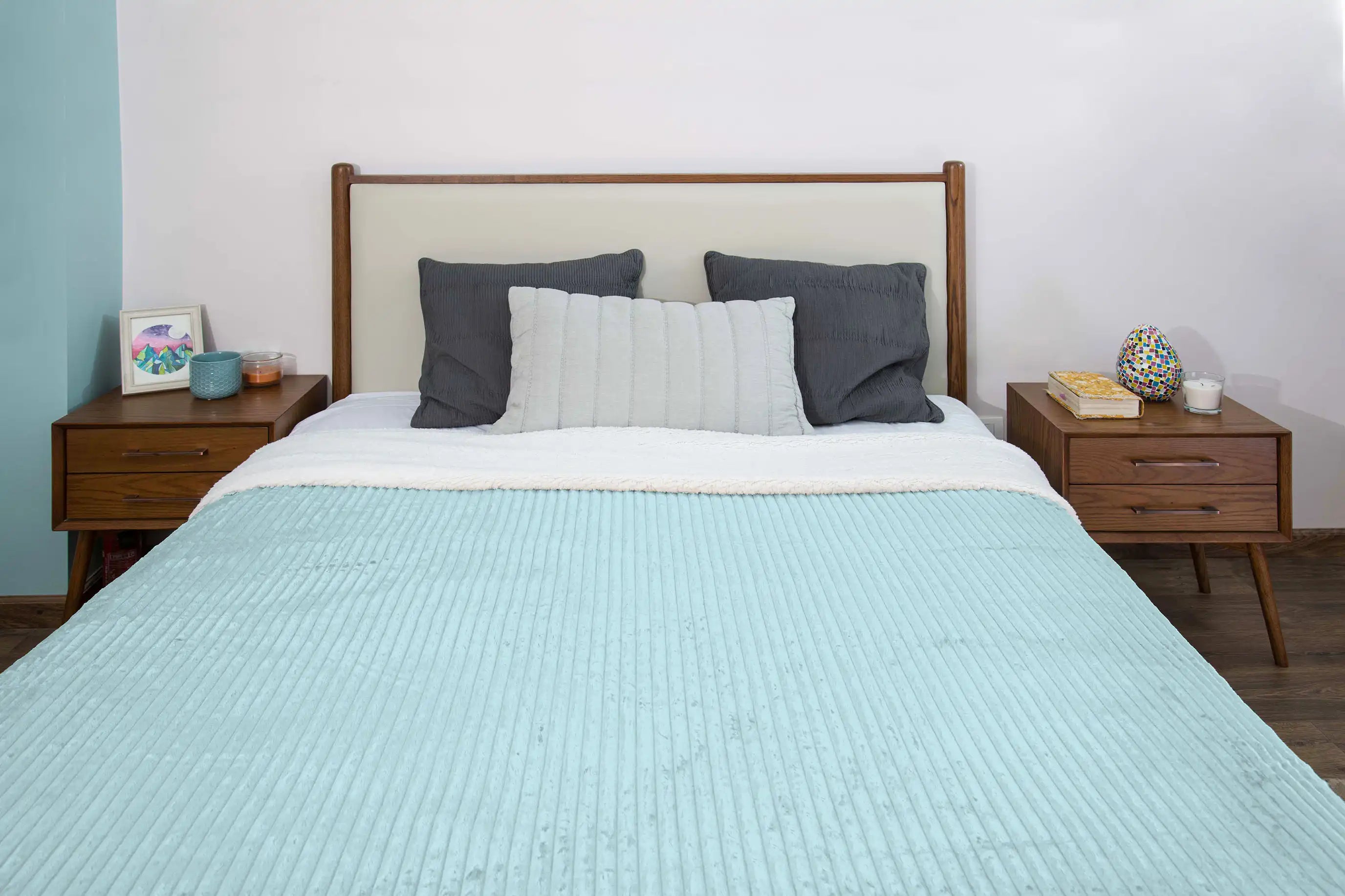 بطانية مخططة من المايكروفايبر/الشيربا مزدوجة الجوانب (180 × 220)