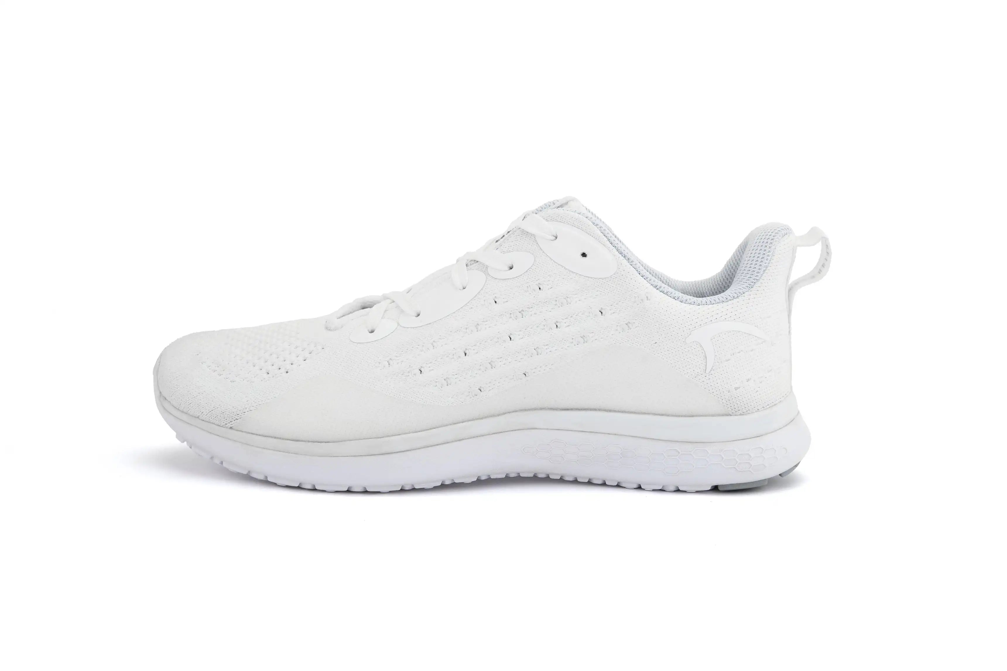 نساء Stride البيضاء