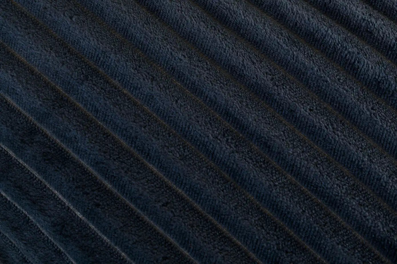 بطانية مخططة من المايكروفايبر/الشيربا مزدوجة الجوانب (220 × 240)