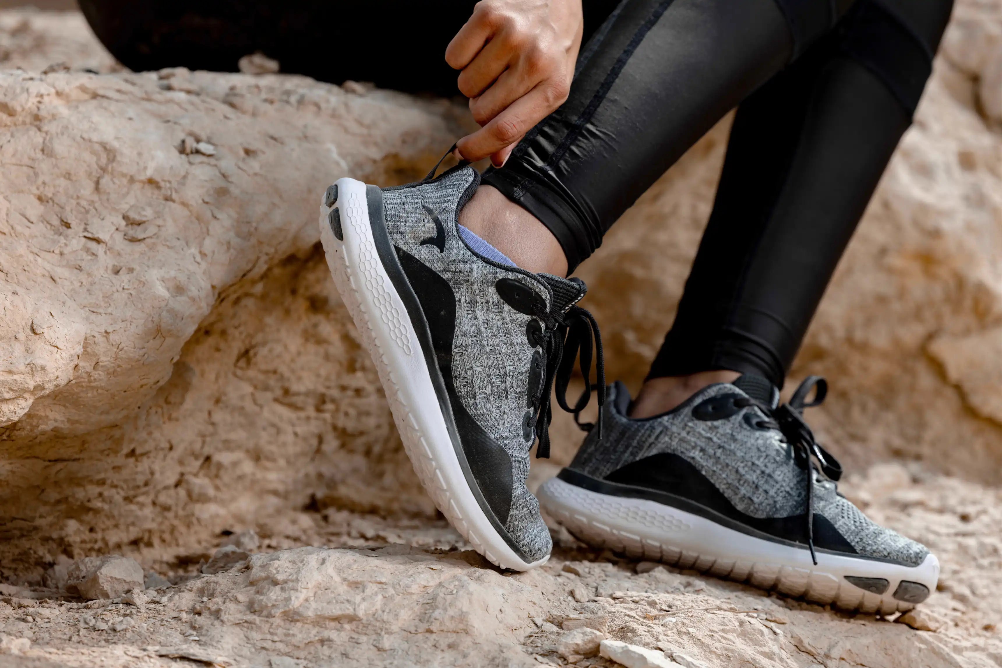 نساء Stride رمادي / أسود