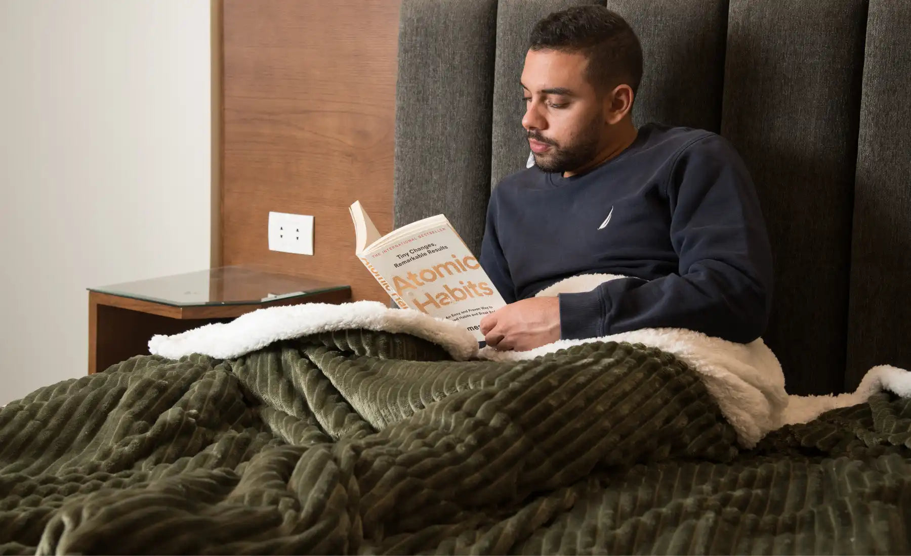 بطانية مخططة من المايكروفايبر/الشيربا مزدوجة الجوانب (180 × 220)